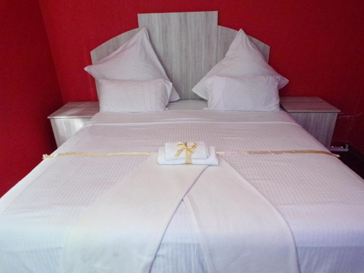 Khaya B&B Mandalay Cape Town Exterior foto