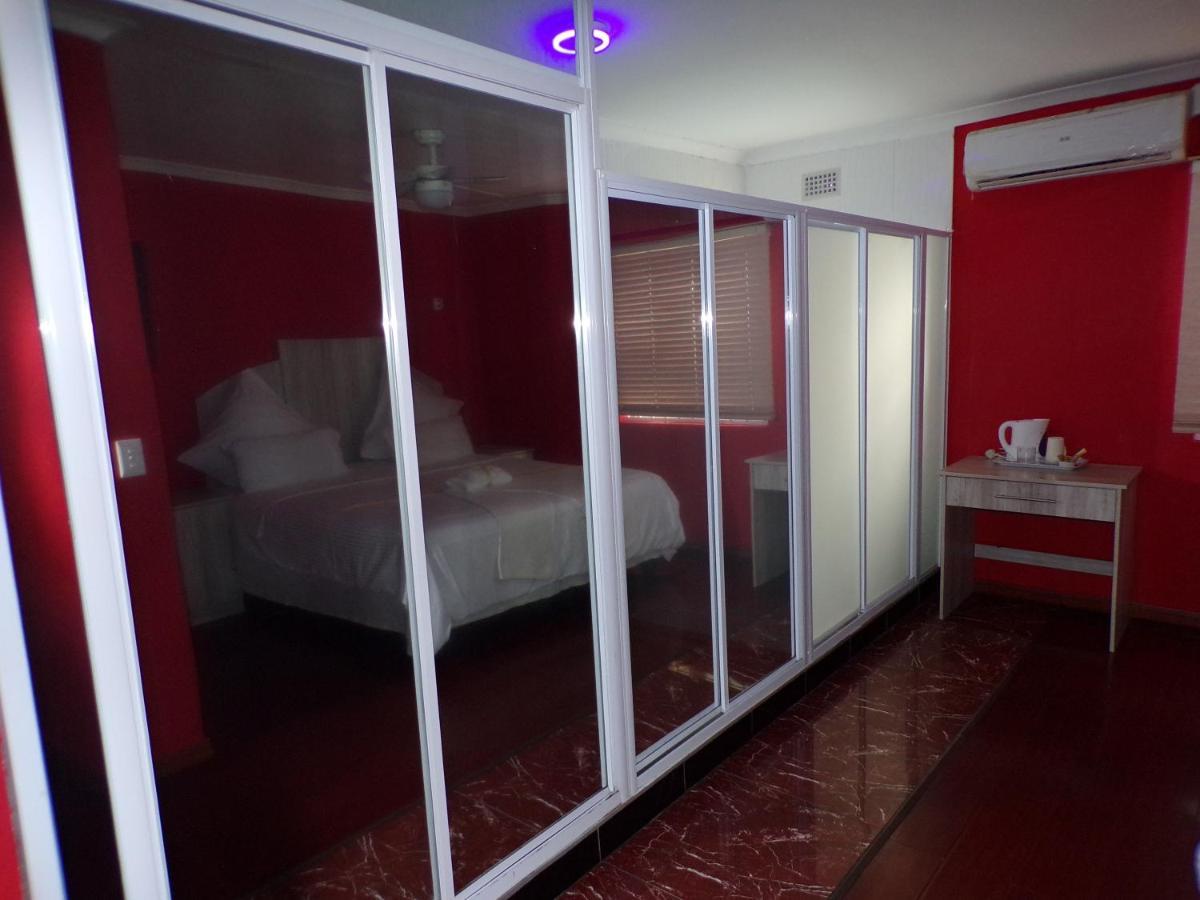 Khaya B&B Mandalay Cape Town Exterior foto